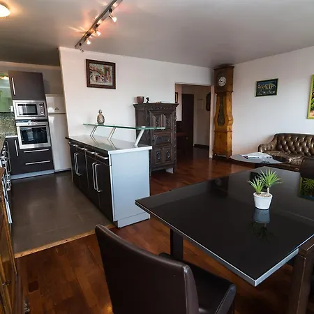 Apartment 3 Chambres Sur Oberkampf