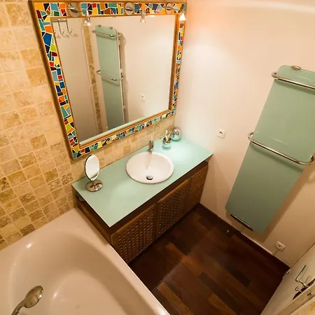 3 Chambres Sur Oberkampf * Paris