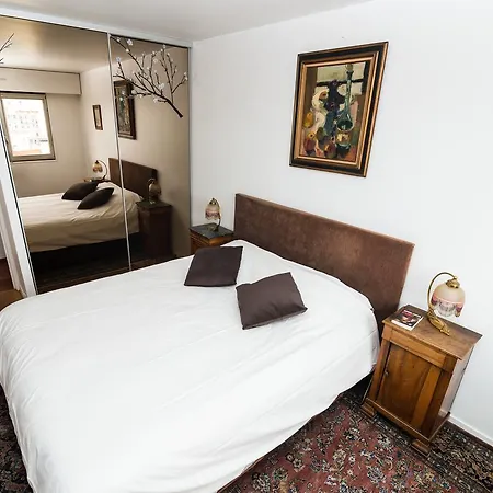 3 Chambres Sur Oberkampf Apartment